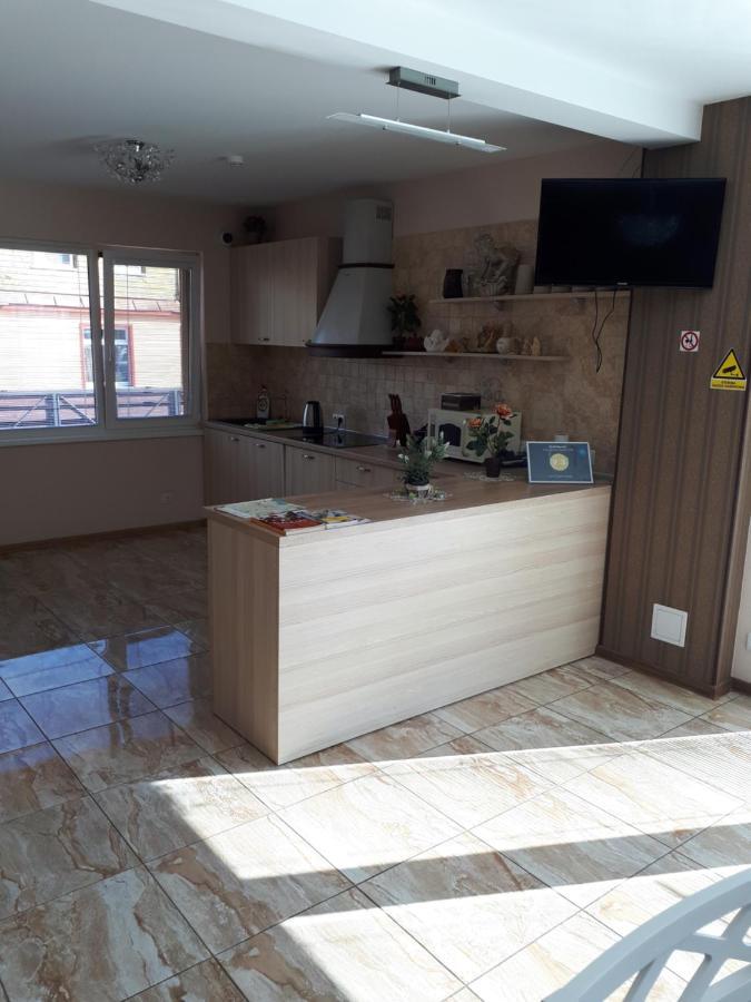 Juro Guest House Шяуляй Екстер'єр фото