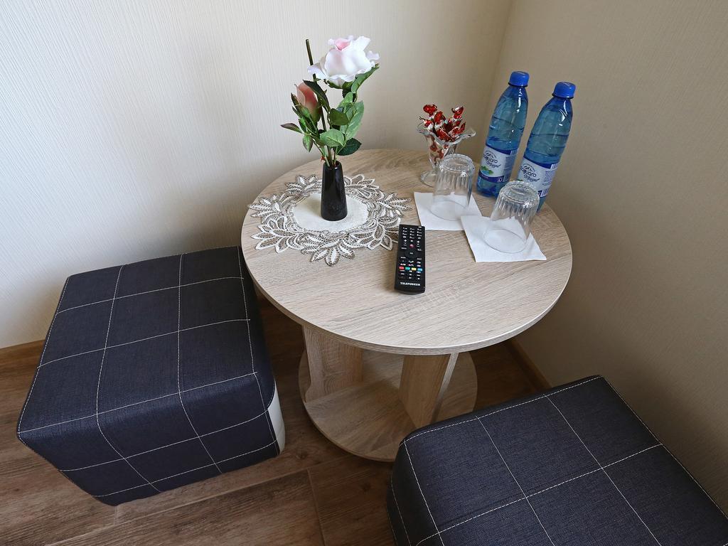 Juro Guest House Шяуляй Екстер'єр фото